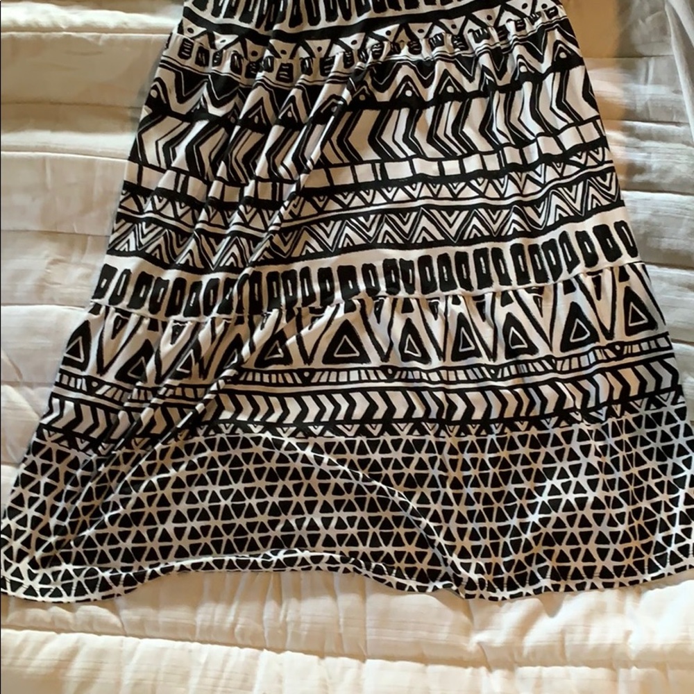 Dress - Picture 2 of 7